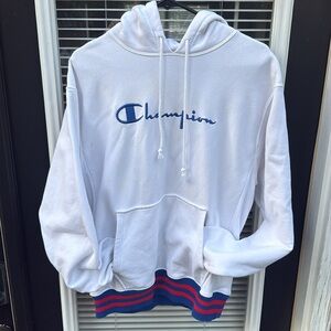 Champion Vintage 90’s hooded sweatshirt with ribbed hem & cuffs (Size: Med)(EUC)